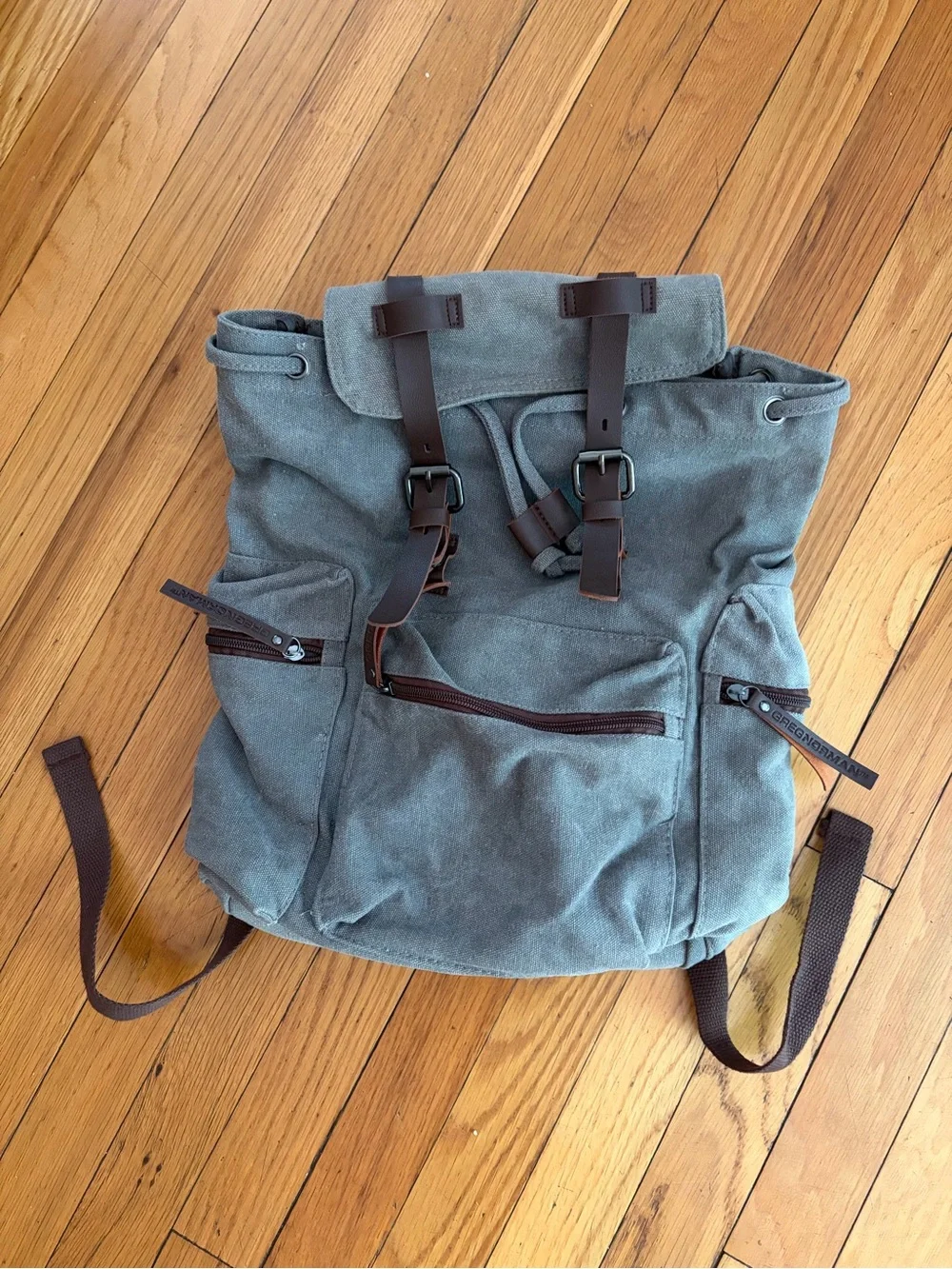 Greg Norman Refined Traveler Canvas Backpack Brown Leather Straps.  Classic Golf